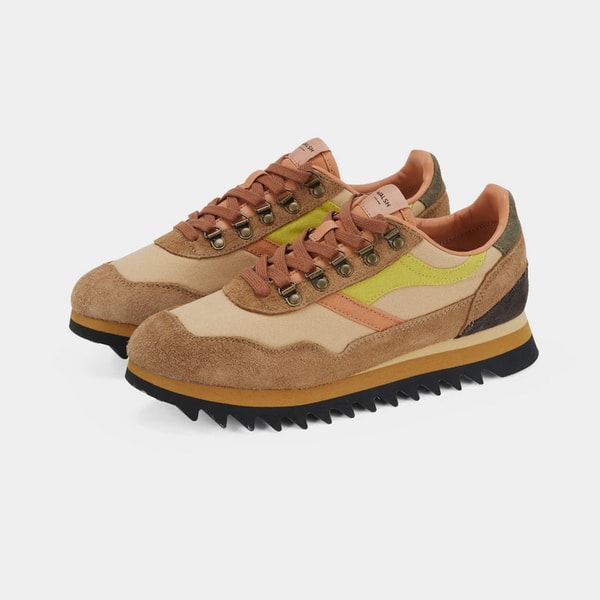 Norman Walsh Ensign - Brown & Camel Review
