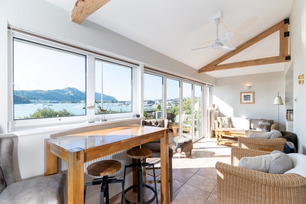 North Wales Holiday Cottages Booking and Support Review