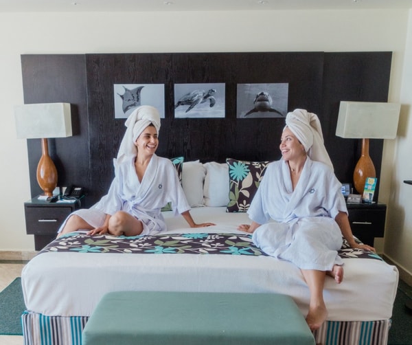 About Oasis Hotels