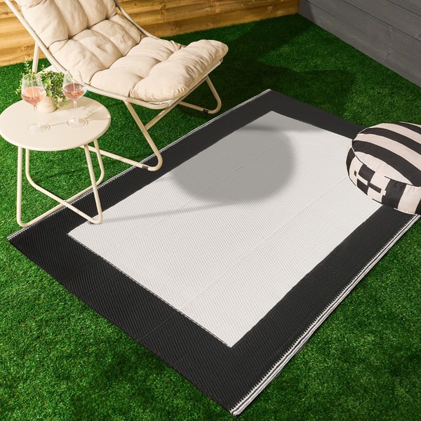 OHS Contrast Border Reversible Outdoor Rug - Black/Cream Review