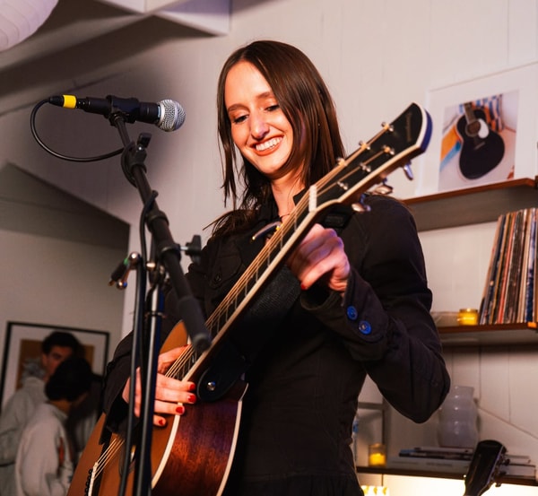Orangewood Guitars Review