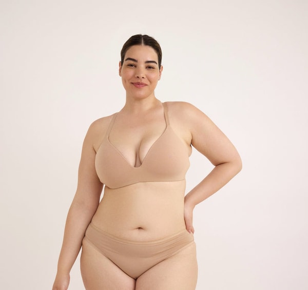 Organic Basics Core Wireless Plunge Bra Review