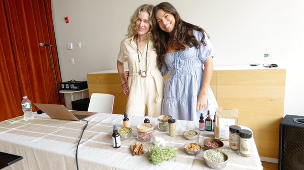 About Organic Olivia Herbal Supplements