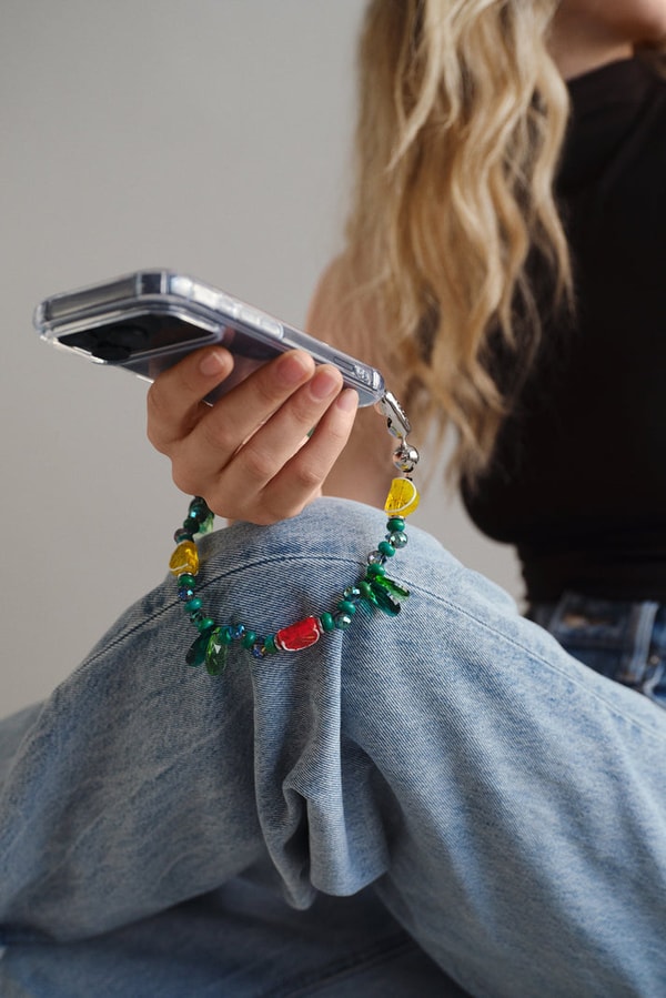 Ossa New York Crystal Citrus Wristlet Review