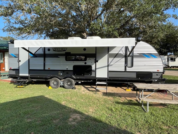 Outdoorsy The Happy Glamper 2022 ForrestRiver Salem CruiseLite 263Bhxl Review