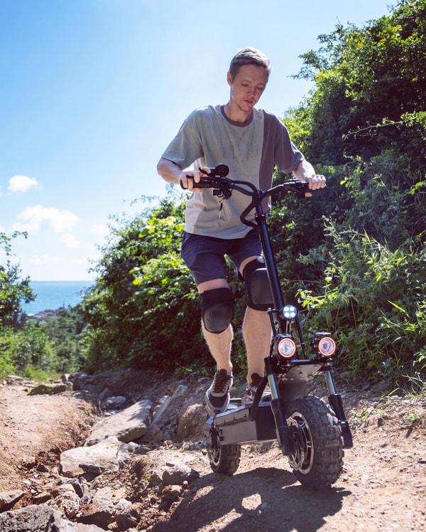 OUTSTORM Scooters Review