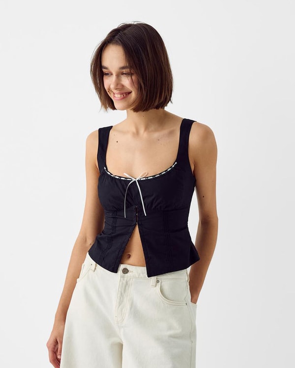 Oyela Contrast Piping Corset Top समीक्षा