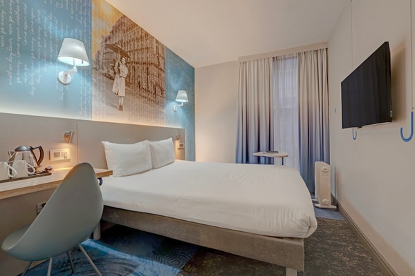OYO Hotels Compact Double Room Review