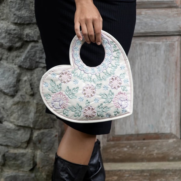 NOVICA Be Still My Heart in Ivory Spring-Themed Embroidered Gotta Patti Heart Handbag Review