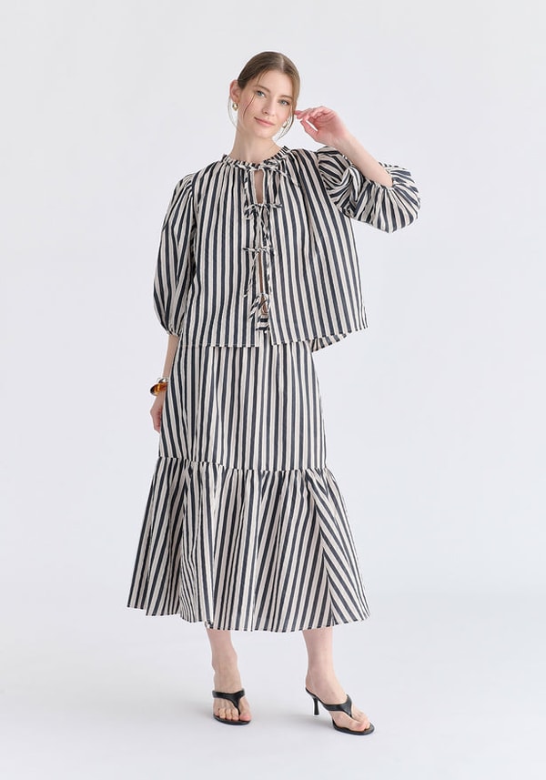 Paisie Tie Front Puff Sleeves Blouse Review
