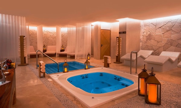 Palace Resorts Review