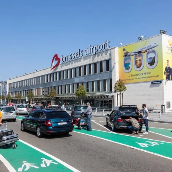 &Uuml;ber ParkenAmFlughafen