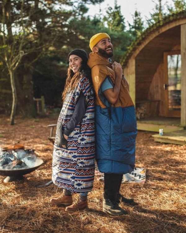 Passenger Clothing Reviews: What Do Customers Think?