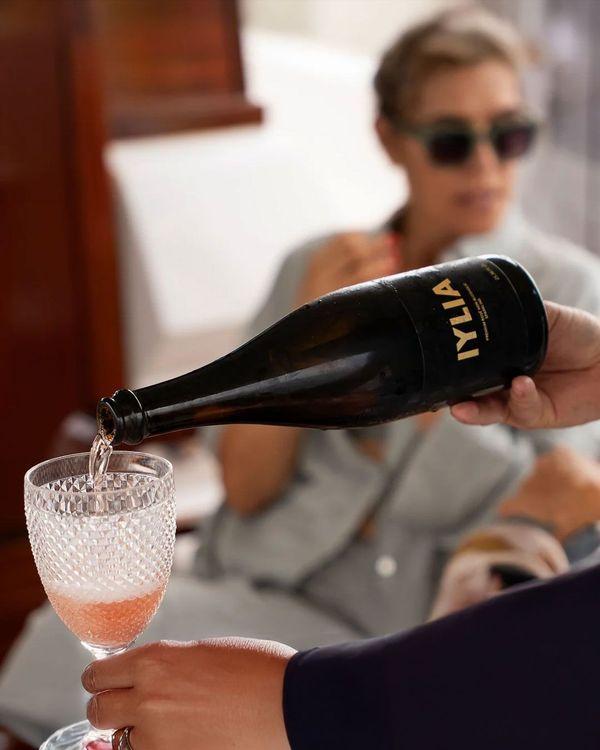 Passion Spirits IYLIA Rose Sparkling Non-Alcoholic Wine Review