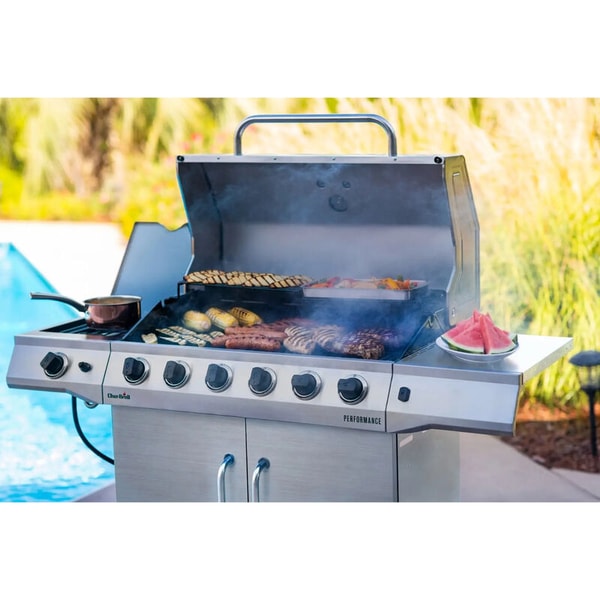 P.C. Richard & Son CharBroil Performance Series 6-Burner Liquid Propane Gas Grill Review
