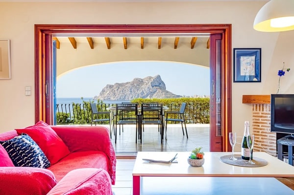 PlusHolidays Villa Dune Costabella Rese&ntilde;a