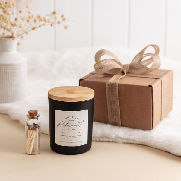 Pomchick Personalised Retirement Scented Candle Review