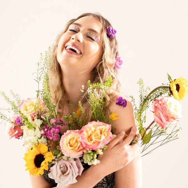 About POMP Flowers