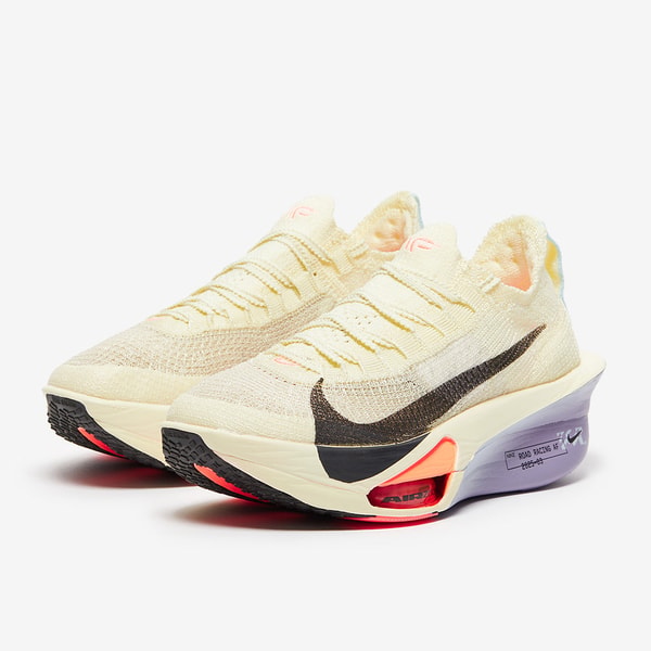 Pro:Direct Soccer Nike Womens Air Zoom Alphafly Next% 3 Review