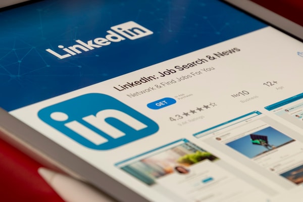 PurpleCV LinkedIn Profile Review