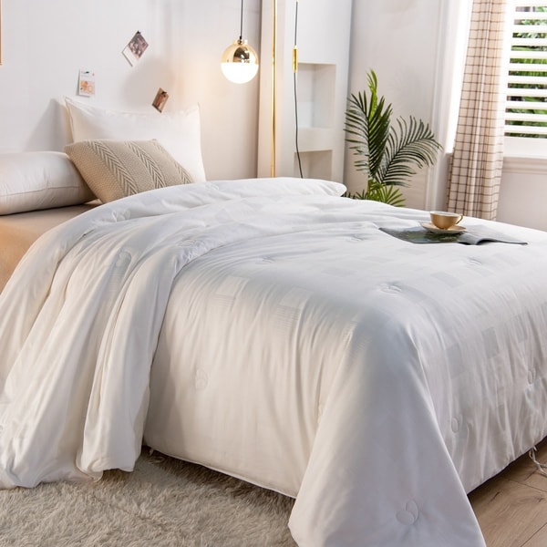 Qbedding Tussah Silk All Season Duvet Insert Review