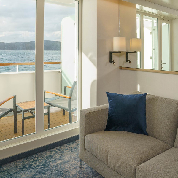Quark Expeditions Ultramarine Reviews