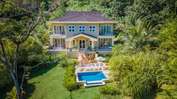 Red Frog Beach Island Resort Review