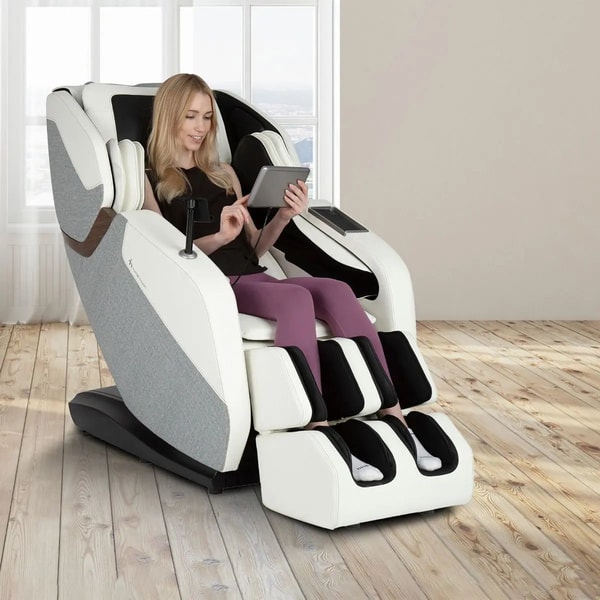 Relax The Back WholeBody ROVE Massage Chair Review