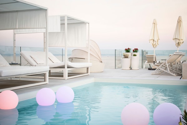 Acerca de Reverence Hotels