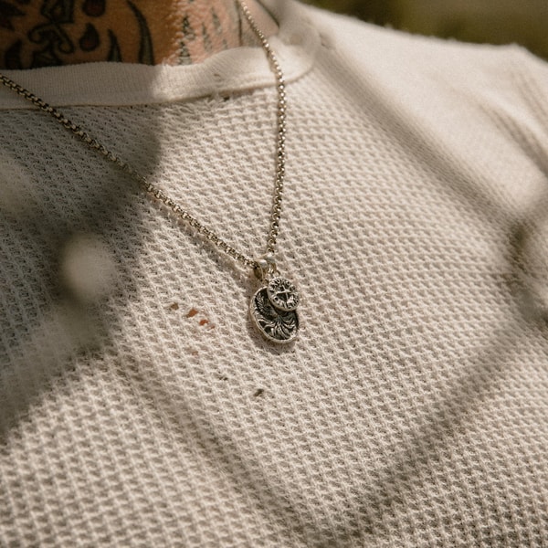 Clocks and Colours Rise Necklace Review