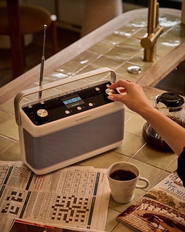 Roberts Radio Review