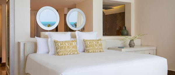Beloved Hotels Junior Suite with Round Jacuzzi Review