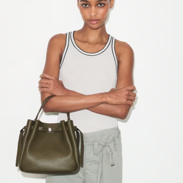 Tory Burch Romy Bucket Bag Review