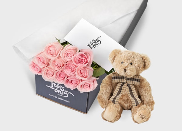Roses Only Pink Roses Gift Box 12 Review