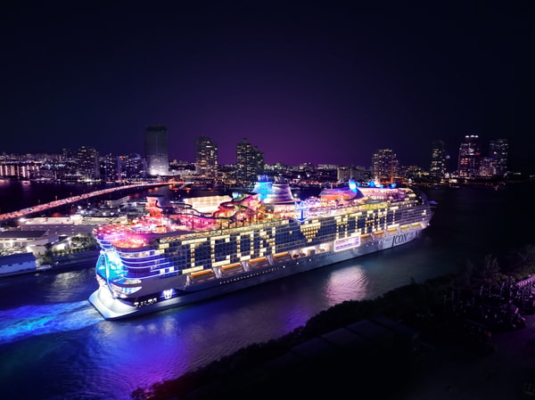 Royal Caribbean Cruises Review