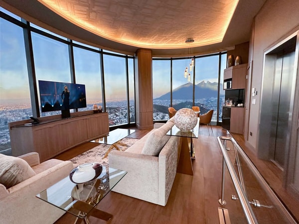 SAFI Royal Luxury Metropolitan Review