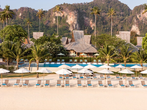 About SAii Hotels & Resorts