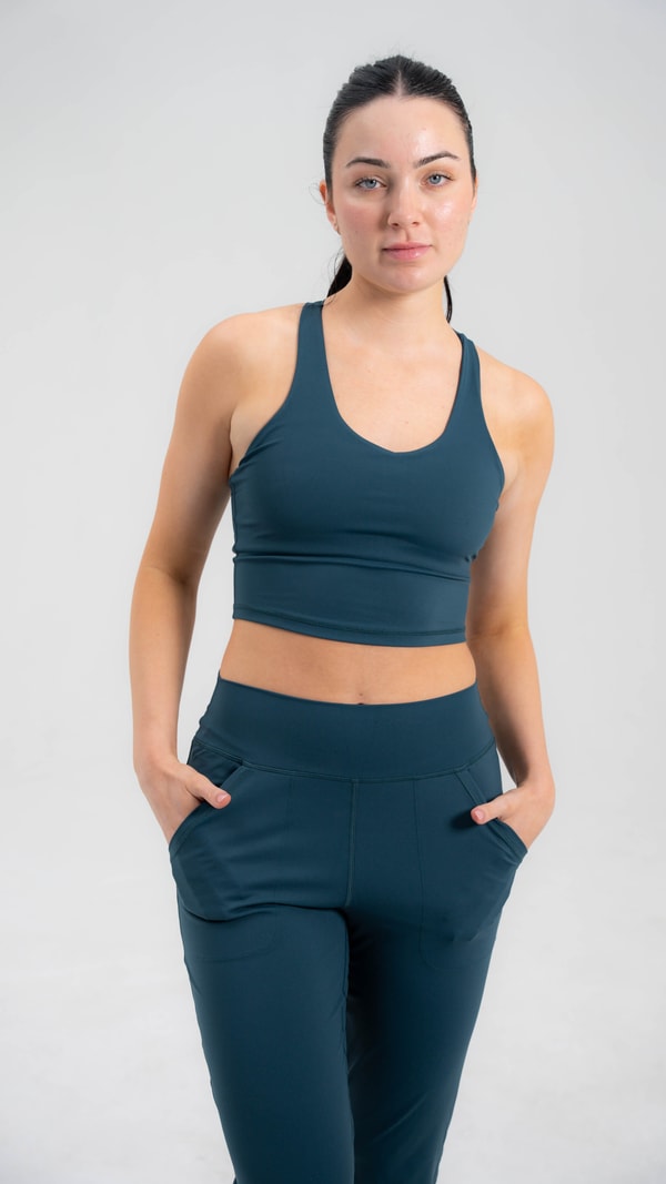 Saina Review