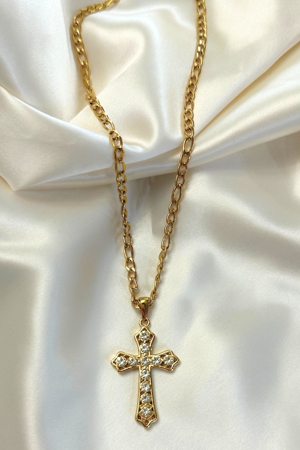 Salted Avenue Gold Crystal Cross Necklace Review