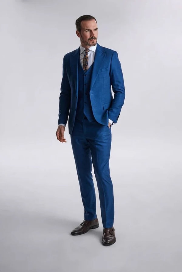 Santoro Milan Diaz Blue Three Piece Suit Review