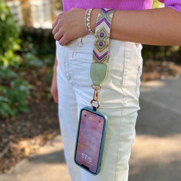 Save the Girls Clip & Go Strap Review