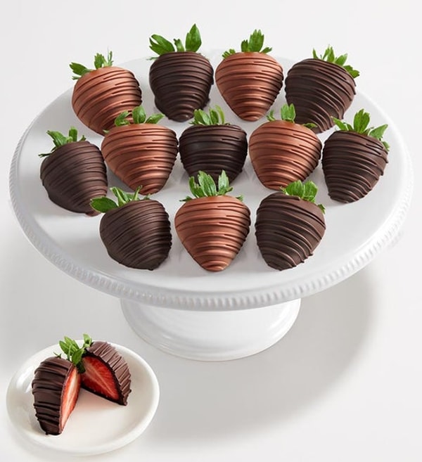 Shari's Berries Artisan Belgian Milk & Dark Chocolate Strawberries Review