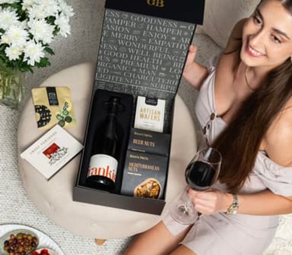 Gourmet Basket Shiraz and Savoury Review
