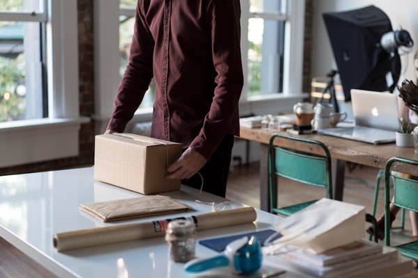 Private Shopping With Careful Discretion