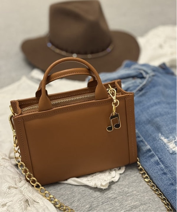 Show Tote Review