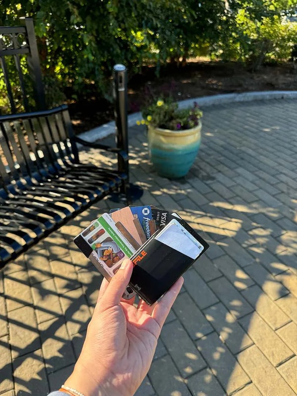 Shuffle Wallet Review