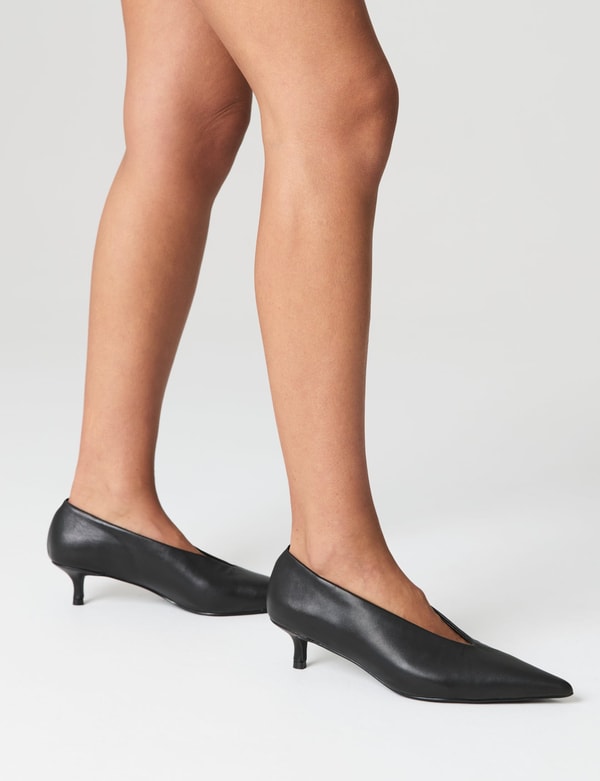 Siren Shoes Flynn Point Toe Pumps Review