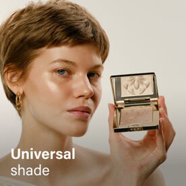 Sisley Paris L'Orchid&eacute;e Highlighter Review