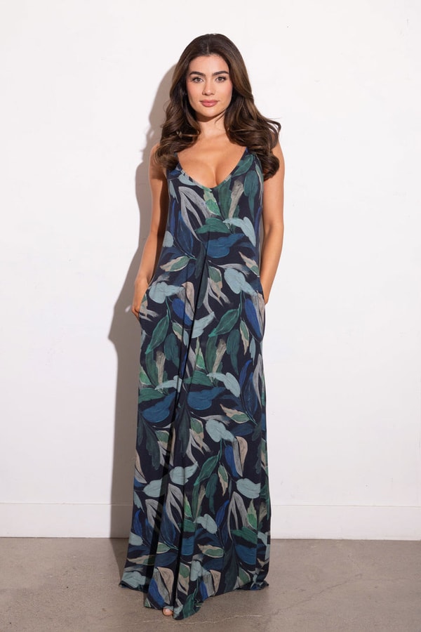 SKiVYS Goddess Gown Review