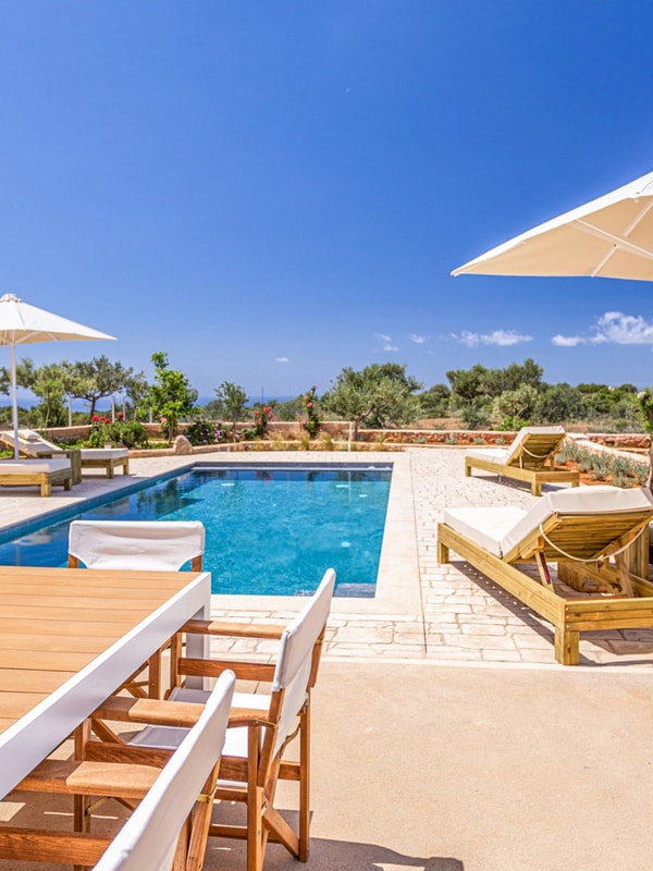 Overview of Solmar Villas